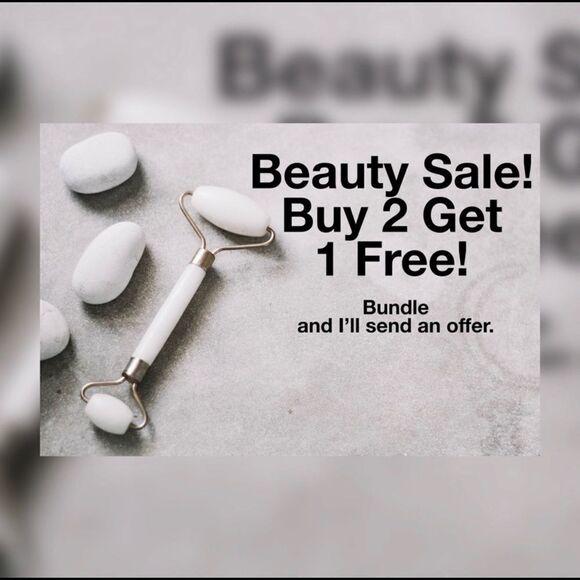 MYSTERY BEAUTY + SKINCARE BOX Worth over $300. All Brand New Items. - Picture 2 of 7